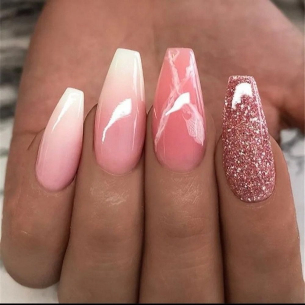 Press on nails
